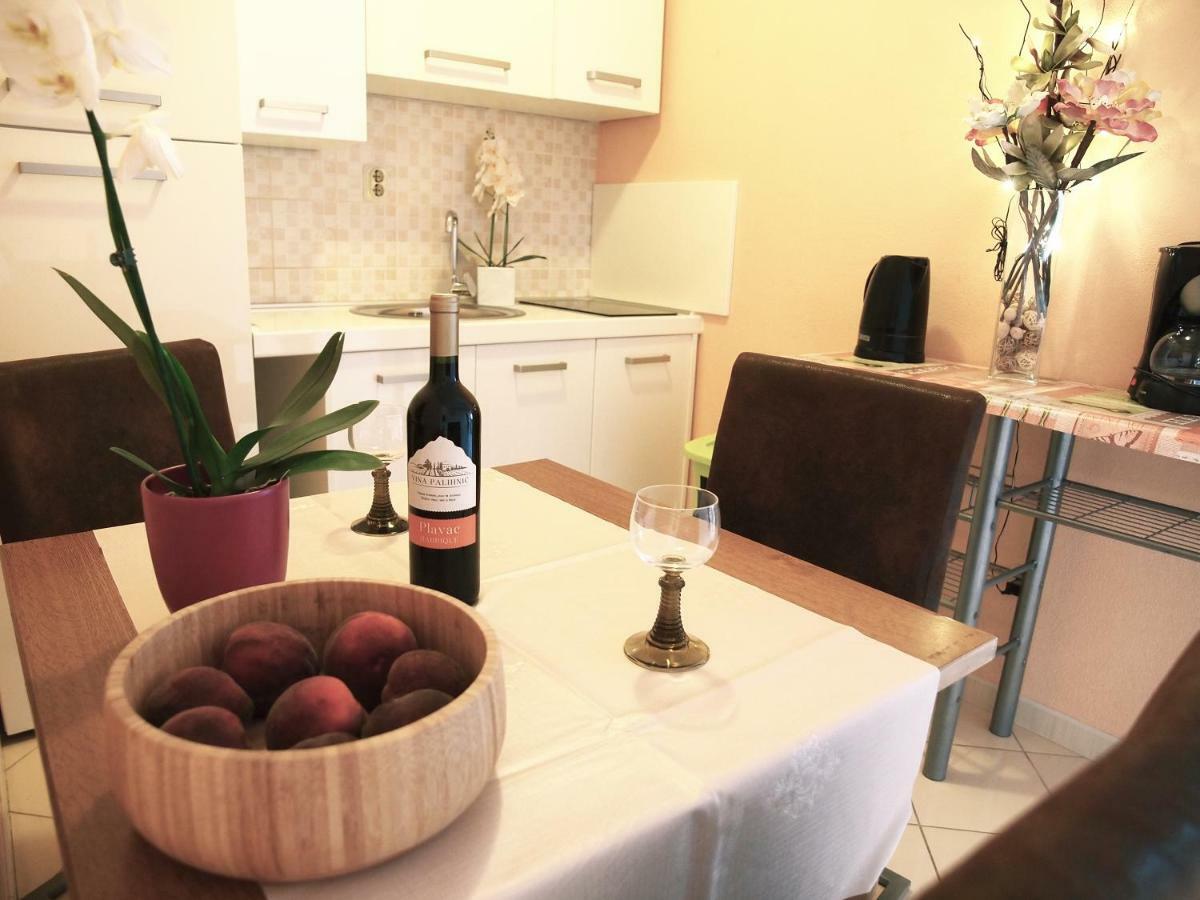 Apartmani Diana Makarská Exteriér fotografie